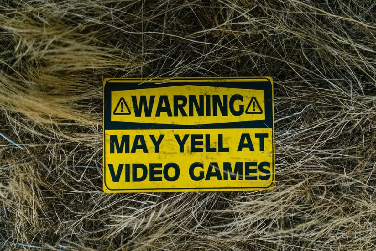 warning laptop