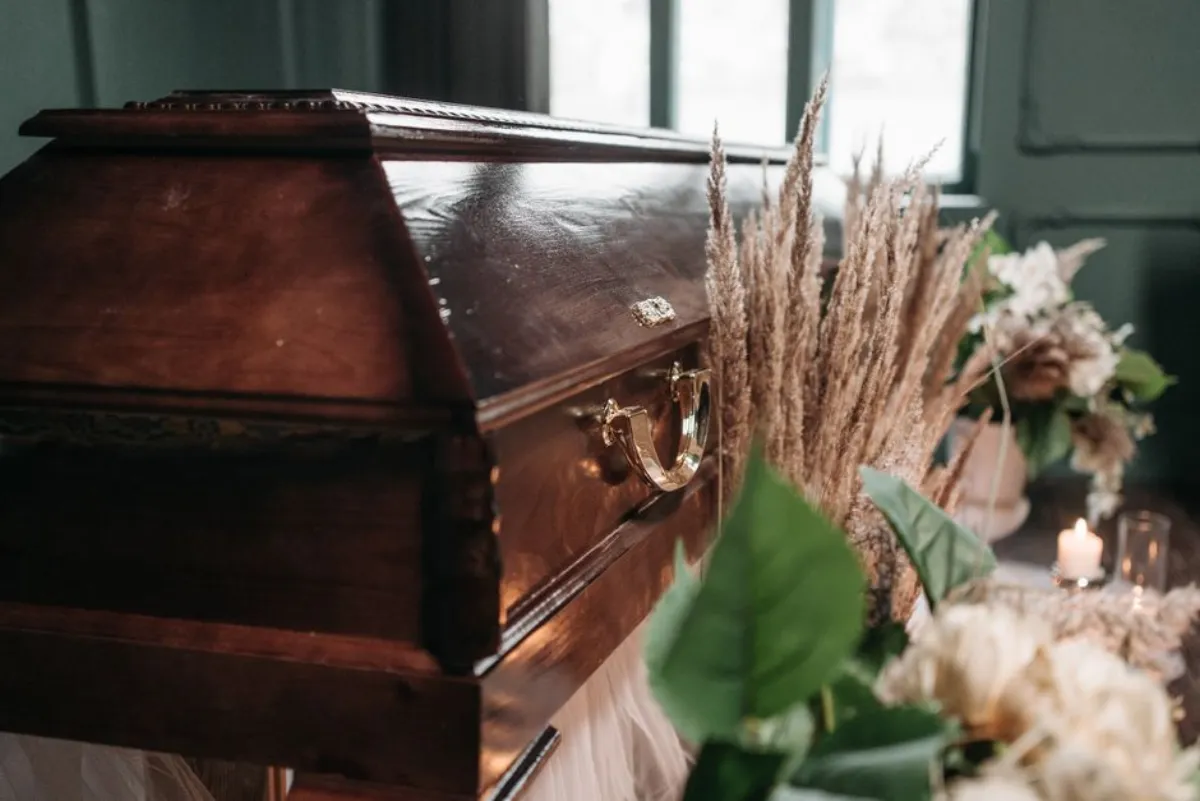 buried coffin